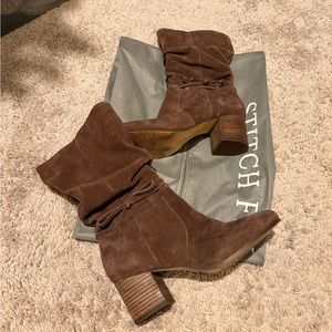 VIOLET & RED
Janine Tall Shaft Suede Boot